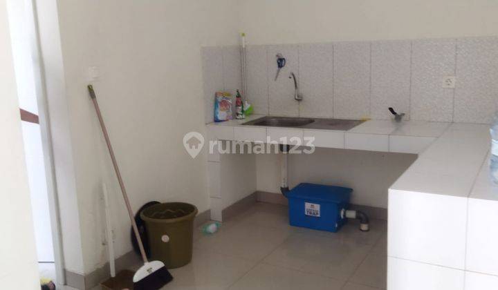 Jual Rumah Shm - Sertifikat Hak Milik Di Summarecon, Gede Bage Furnished 2