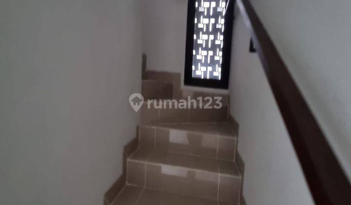 Sewa Rumah Unfurnished Baru di Summarecon cluster flora , Gede Bage 2