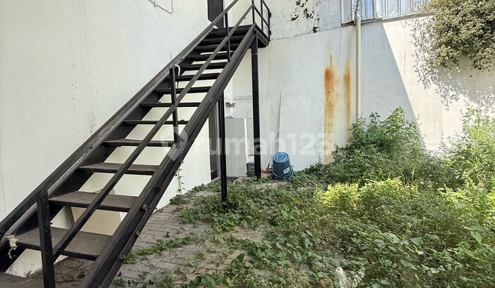 Two-Story Shop House Bojong Koneng – Cikutra – Land Area 293 M² – Width 12 M – Suitable for Mini Market 2