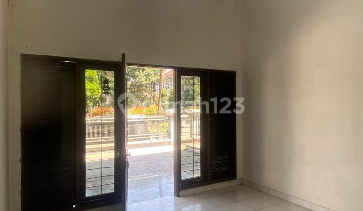 Dijual Rumah 2,5 Lantai Mainroad Taman Holis Bandung – Lt 375 Lb 500 Shm