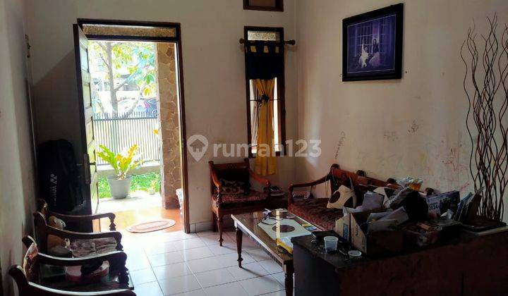 Rumah Semi Furnished SHM di Antapani, Bandung 1