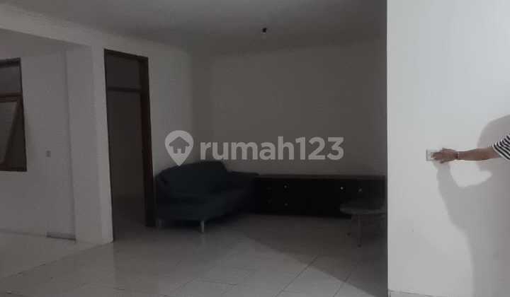 One-Story House in Beautiful Sakura Park, Soekarno Hatta Bypass, Near the Toll Road. One-Story House in Beautiful Sakura Park, Soekarno Hatta Bypass, Near the Toll Road.