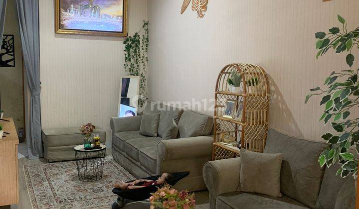 Rumah Semi Furnished SHM Cingised Bandung 2