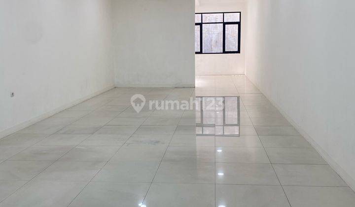 Ruko 3 Lantai Siap Pakai Jalan Utama Pasirkaliki 2