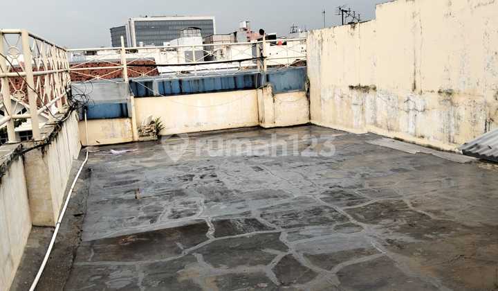 Strategic Kebonjati Shop-House – 4 Floors, 5.5m Wide, Ready for Business! 2