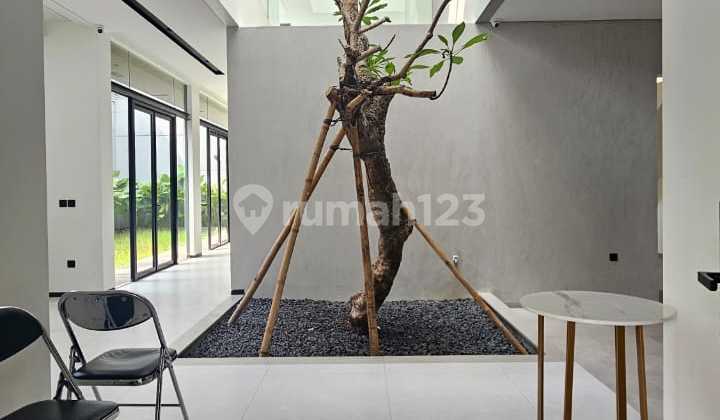 Luxury New Ready-to-Occupy House in Kota Baru Parahyangan Tatar Rambut Kasih