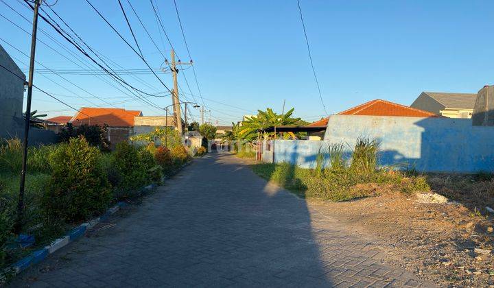 Rumah Baru Dalam Perumahan Jenggolo Sidoarjo Dekat Alun Alun