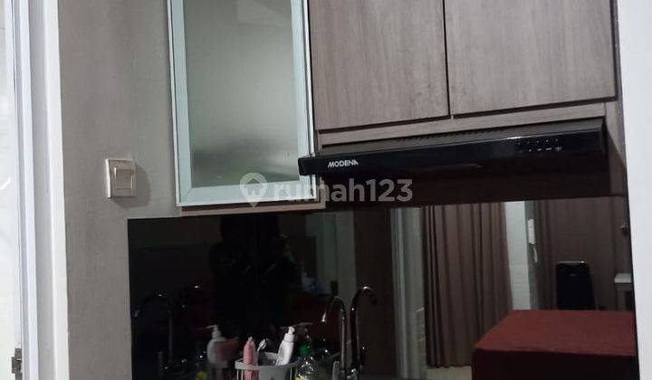 Studio Corner Taman Melati Lantai Atas View Suramadu Furnished 2