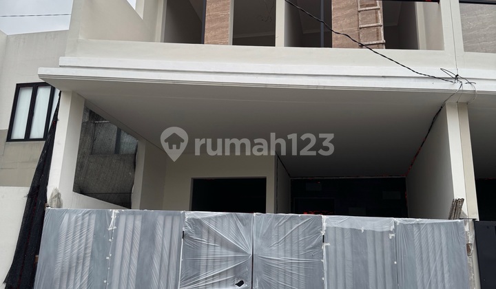 Dijual Rumah Baru Siap Huni Wiyung Brantas Permai