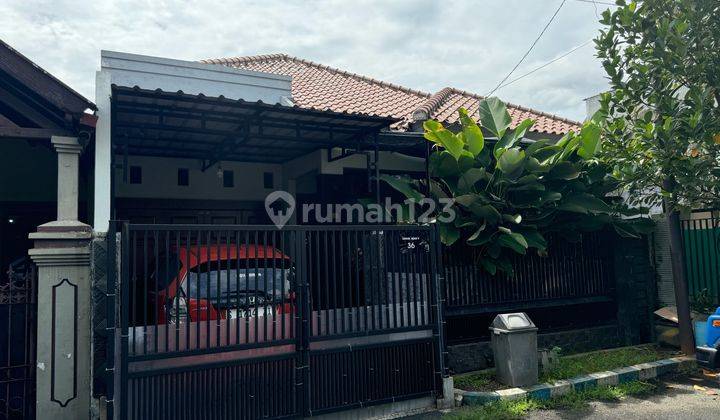 Rumah Menanggal Minimalis Asri Dekat Masjid Al Akbar Gayungan 1