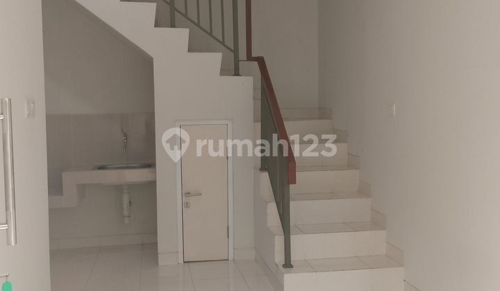 Rumah Di Cluster Arcadia 2 Lantai Jual Rugi  2