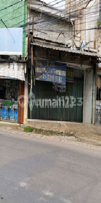 Ruko./ Toko di Raya Pasar Kemis Lokasi Bagus Depan Jalan Raya Persis