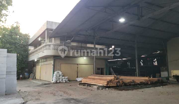 FOR SALE!! LAND AND BUILDINGS ON JL. RAYA DAAN MOGOT KM21 (STRATEGIC LOCATION)