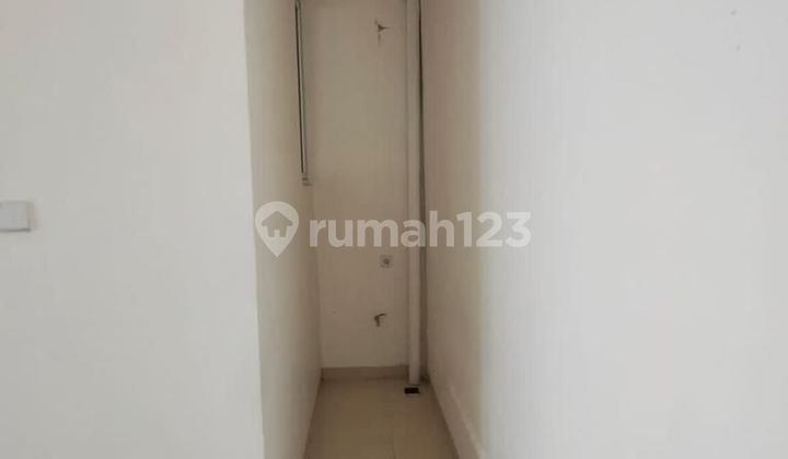 House in Vanya Park Assana, Tangerang 2