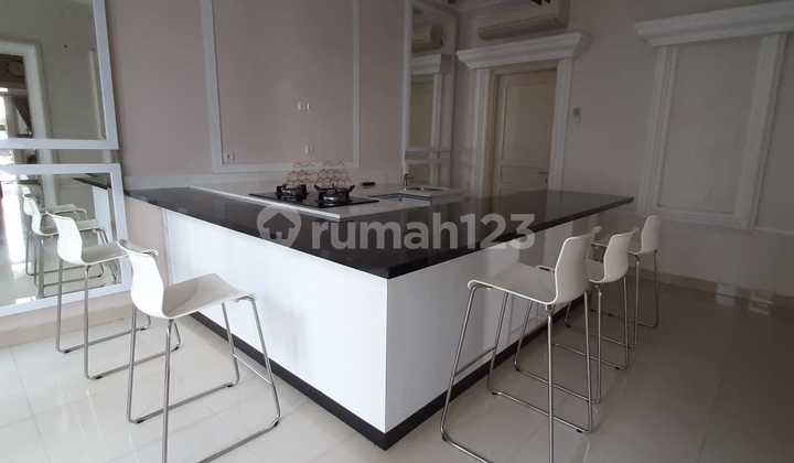 Rumah Sudah Renovasi Semi Furnished di Emerald Phg, Tangerang