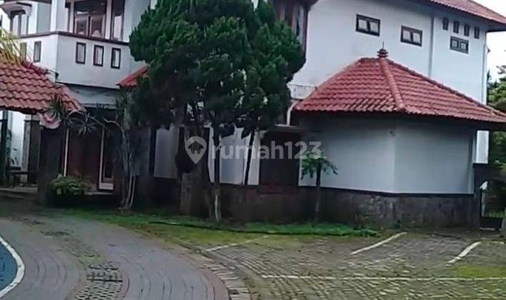 Villa Mewah Siap Huni Lokasi Strategis Daerah Komersial Raya Parelegi Malang 1