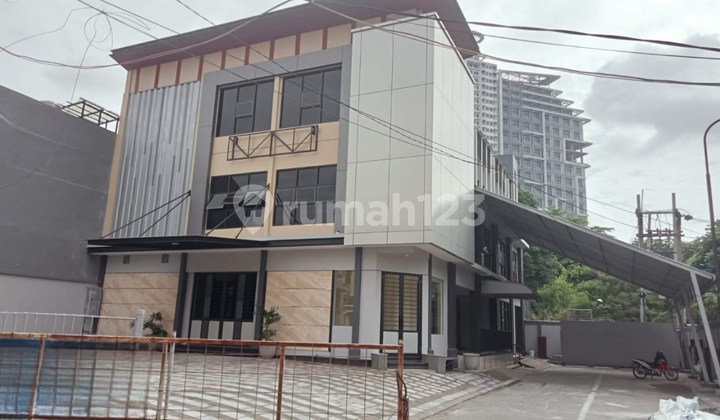 GRESS Bavarian Darmo Permai Shophouse GRESS Bavarian Darmo Permai Shophouse