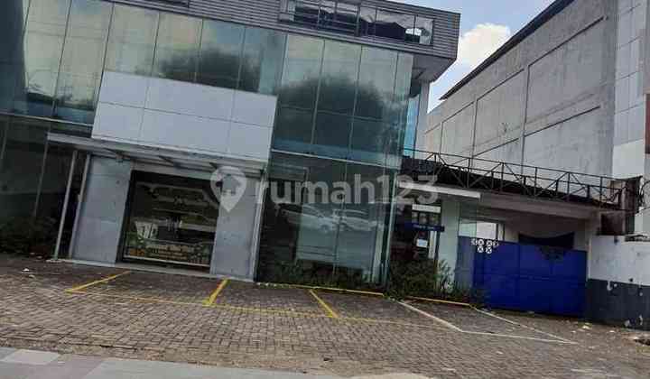 Ready-to-Use Strategic Commercial Building on Raya HR MUHAMMAD, West Surabaya