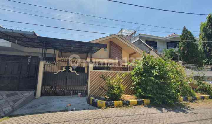 Rumah Modern Raya Darmo Harapan Surabaya 1