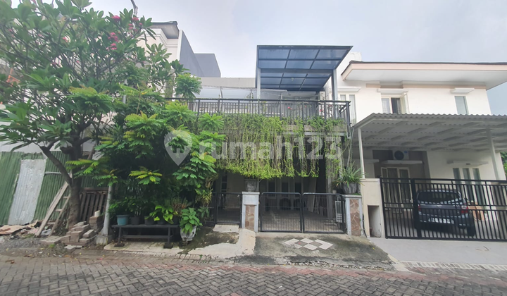 Well-Maintained House Ready to Live In, Vila Valensia