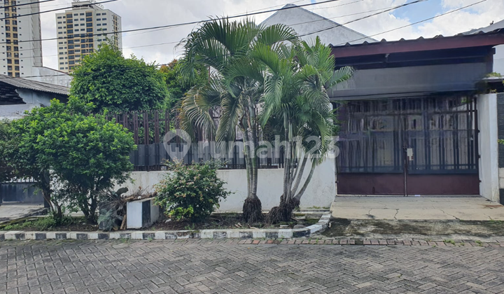 Rumah Minimalis Strategis di Kupang Indah Surabaya
