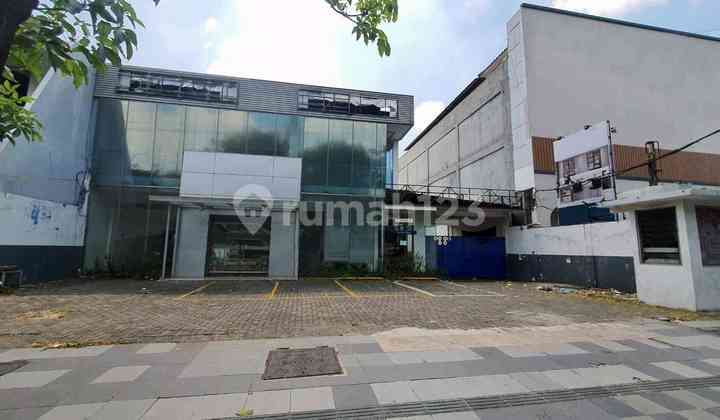 Ready-to-Use Strategic Commercial Building on Raya HR MUHAMMAD, West Surabaya