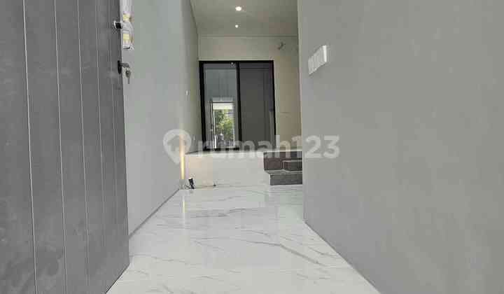 Gress Rumah Modern Sutorejo Tengah Surabaya 2