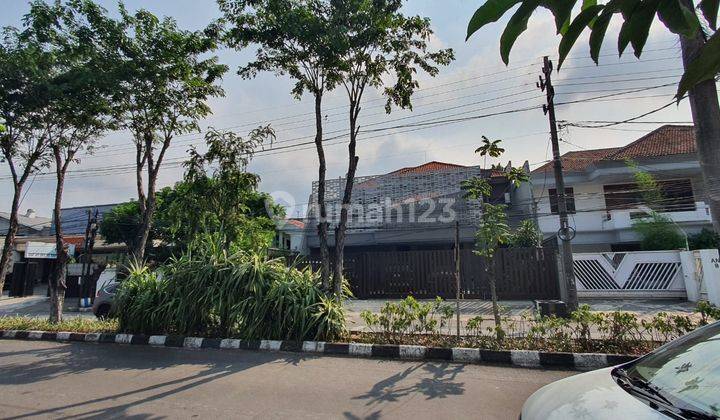 Rumah Modern Mewah Nol Jalan Raya Satelit Indah Di Surabaya Barat 2