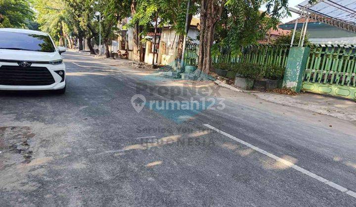 Rumah Tengah Kota Cocok Untuk Usaha Strategis Di Jl. Slamet Surabaya Pusat 2