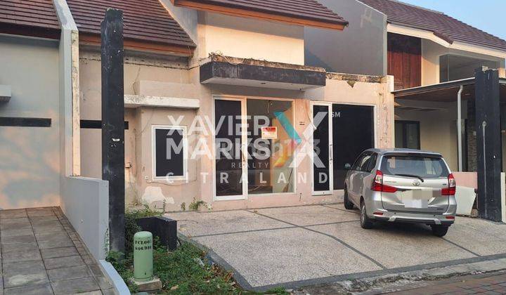 tampak depan rumah citraland bukit telaga golf