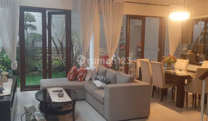 Rumah Furnished di Prambanan Residence, Surabaya Barat 2