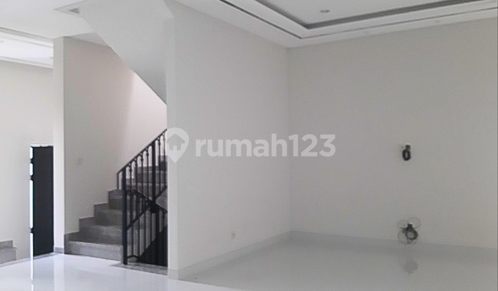 New Ready House in Graha Family, West Surabaya (BB) 2