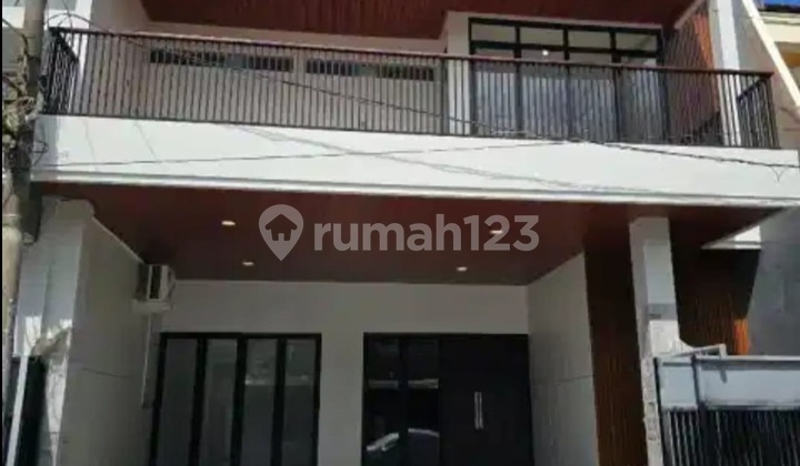 Rumah Baru Gress di Babatan Pantai Barat (EL) Rumah Baru Gress di Babatan Pantai Barat (EL)