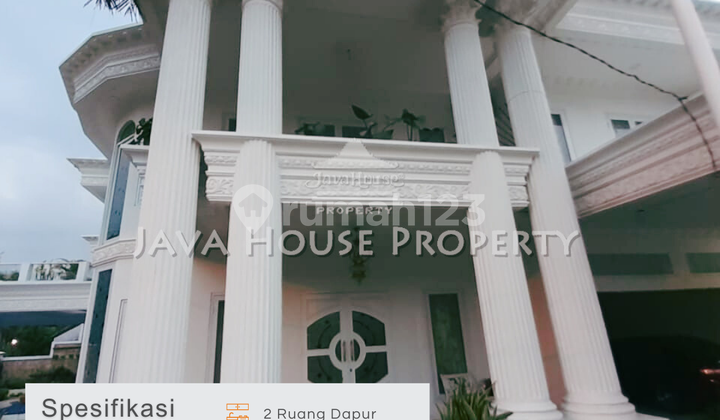 Rumah Mewah Furnished SHM di , Jakarta Timur  2