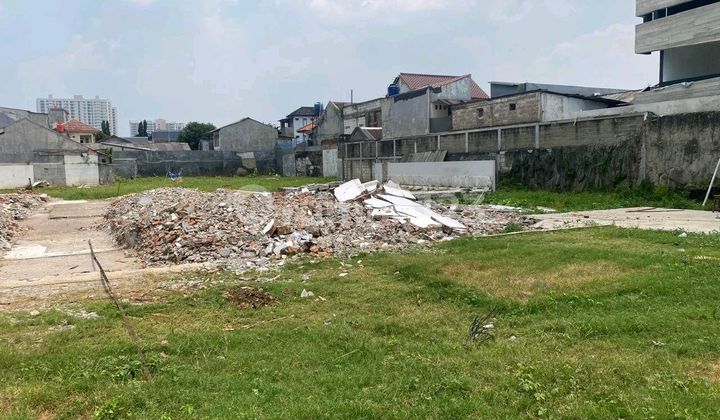 Bisa Beli Sebagian. Kondisi Siap Bangun. Lokasi Bersebelahan dengan Food Hall Villa Delima.