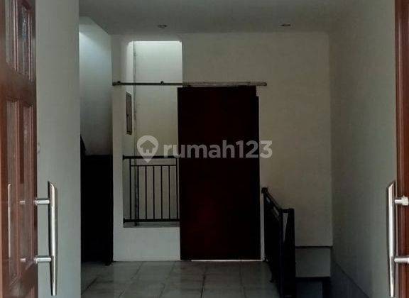 Rumah Dua Lantai 4 Kamar Di Jurangmangu Bintaro  2