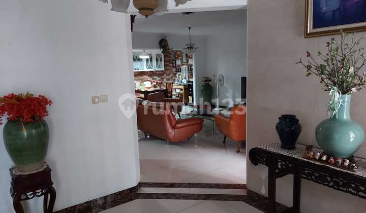 Rumah 2 Lantai Bagus di Jl Janur Elok Jakarta 2