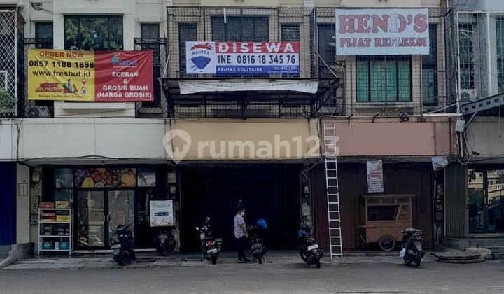 Ruko Bagus Parkir Luas di Jl Bulevar Raya Kelapa Gading Jakarta