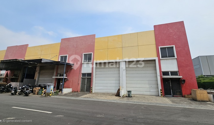 Gudang Dekat Tol Bebas Preman Green Sedayu Cakung Jakarta