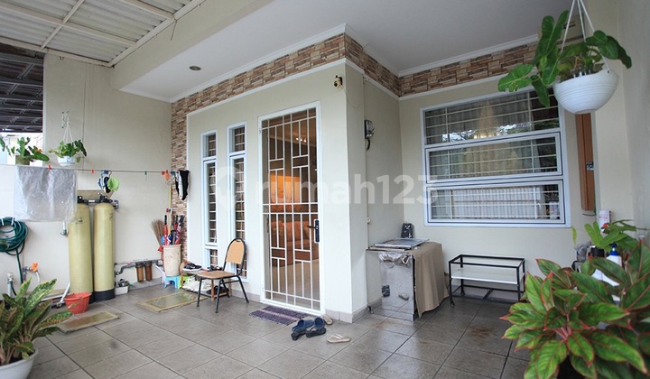 Rumah Bagus Furnished Depan Taman di Kalideres Jakarta