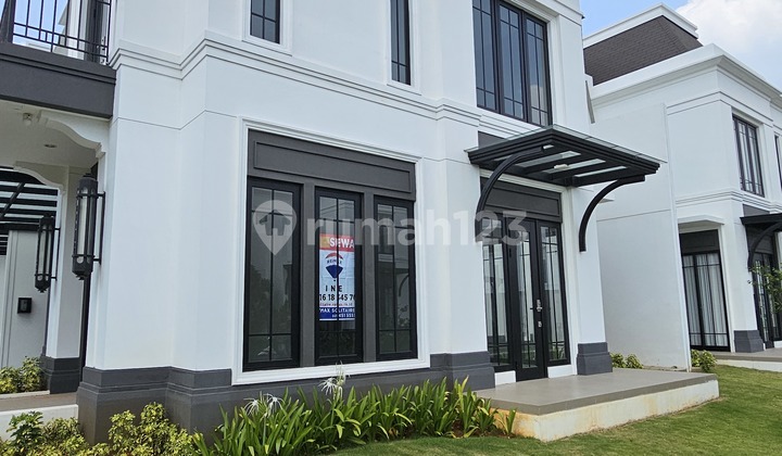 Rumah Baru Hoek Bagus Cluster Jasmia Sumarecon Crown Bekasi