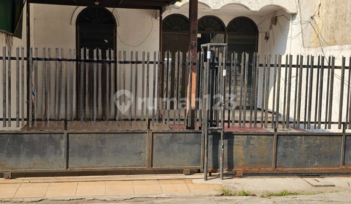 Rumah Terawat Dekat Pasar Sumagung Kelapa Gading Jakarta Rumah Terawat Dekat Pasar Sumagung Kelapa Gading Jakarta