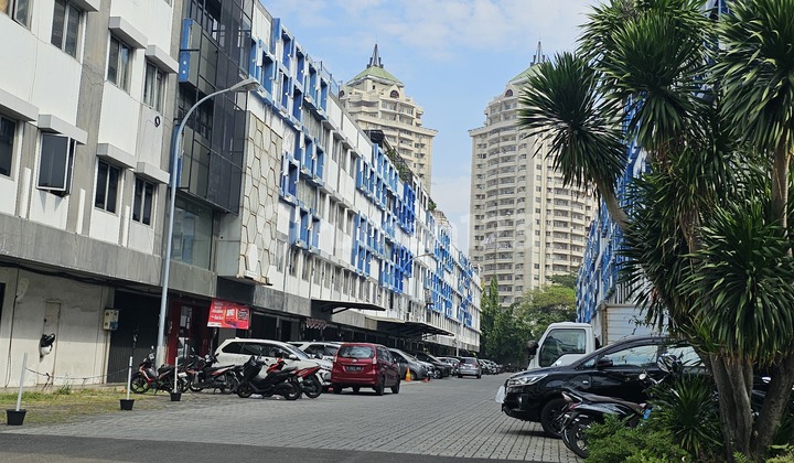Ruko Hoek Parkir Luas Akses Container Gbi Kelapa Gading Jakarta Ruko Hoek Parkir Luas Akses Container Gbi Kelapa Gading Jakarta