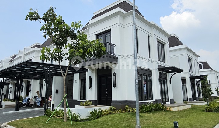 Rumah Baru Hoek Bagus Cluster Jasmia Sumarecon Crown Bekasi 2