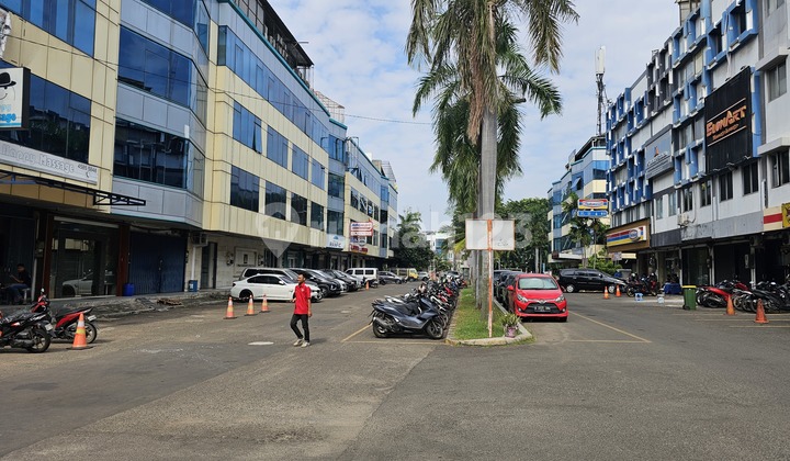 Ruko Hoek Parkir Luas Akses Container Gbi Kelapa Gading Jakarta
