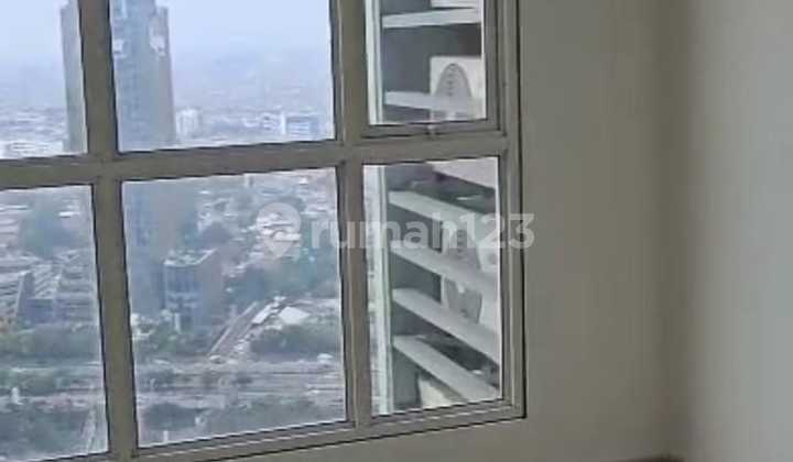 Central Park Residences 2 Bedroom Semi Furnished, Quick Sale Cheap, Certificate 2
