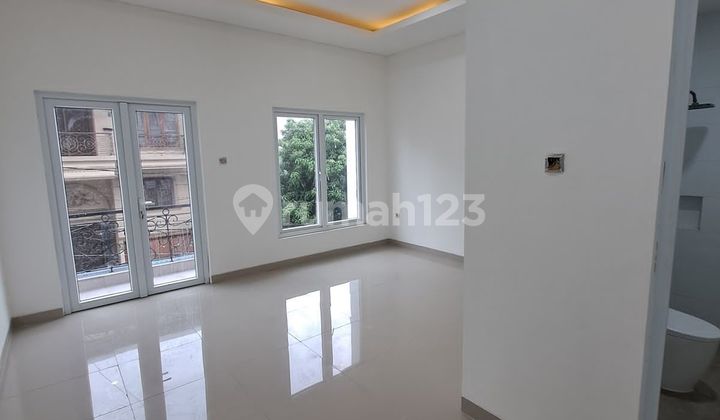 Rumah Baru 3 lantai di Muara Karang Pluit, Jakarta Utara ,SHM 2