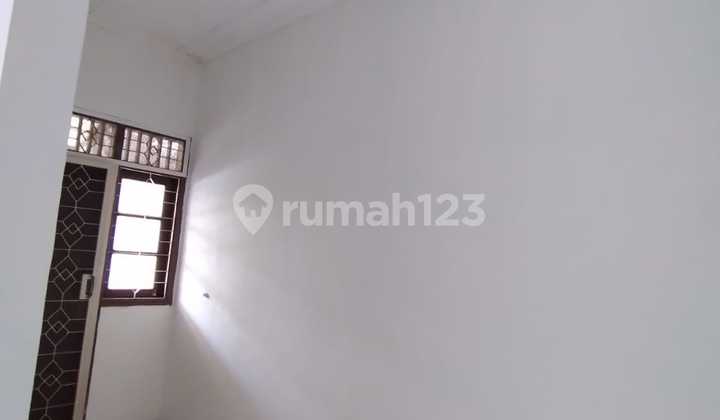 Rumah 2 Lantai Taman Yasmin ,shm, Hadap Taman 7