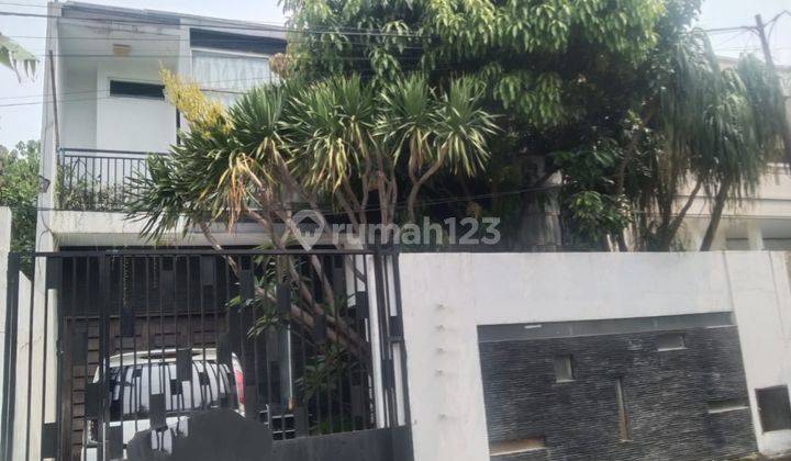 Rumah Bagus 2 Lantai, Siap Huni, Shm, Harga 2,95 M nego  2