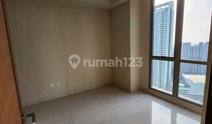 Dijual Taman Anggrek Residence Tower Beech 3 BR + 1 , Private Lift, Sertifikat, Harga Nego 2